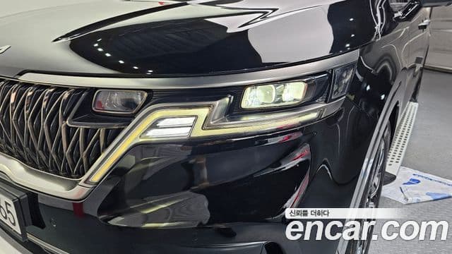 Kia Carnival 2021 — Şəkil 21/30