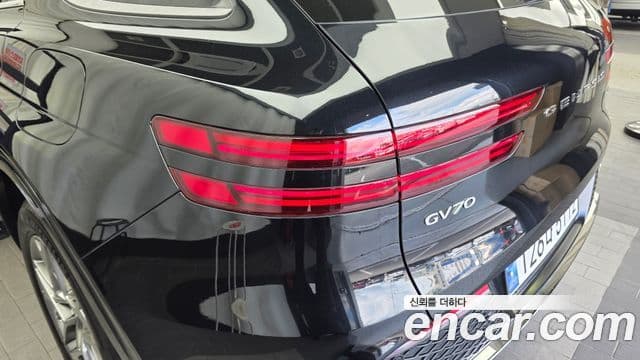Genesis GV70 2023 — Şəkil 12/34