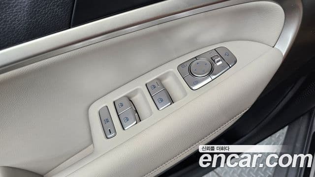 Genesis G70 2021 — Photo 6/30