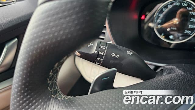 Genesis G70 2021 — Photo 18/30