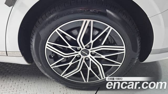 Genesis G90 2022 — Şəkil 6/38