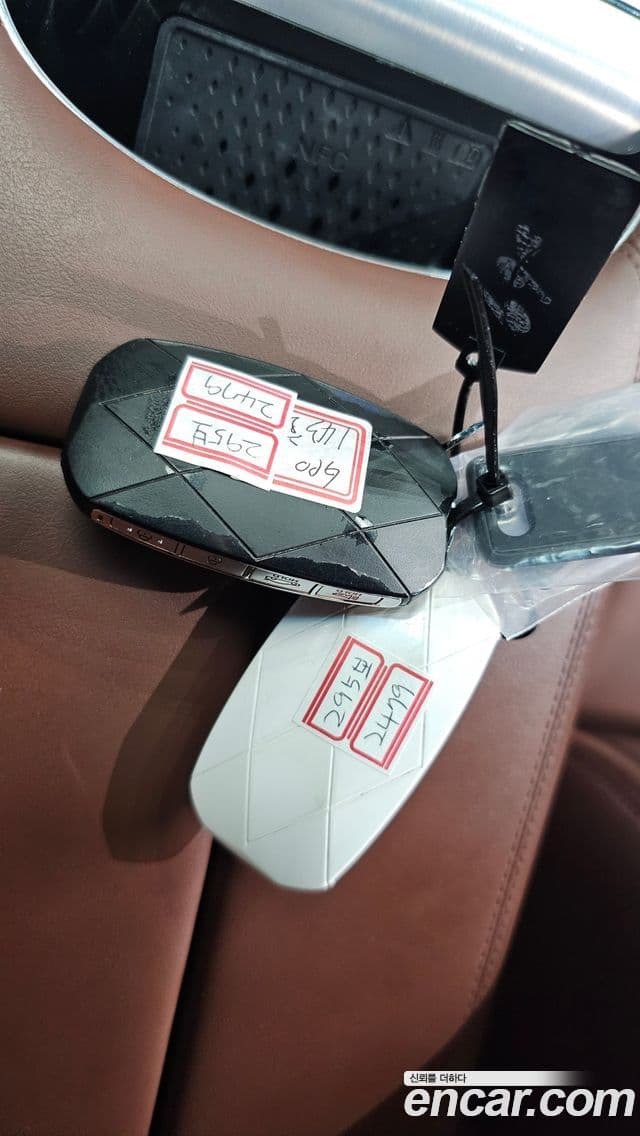 Genesis G90 2022 — Şəkil 18/38