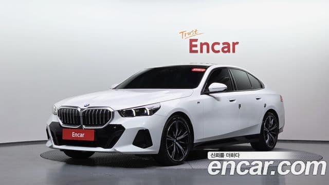 BMW 5 Series 2025 — Şəkil 2/34