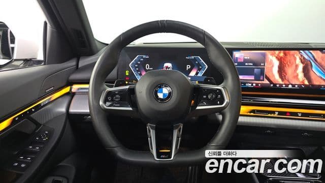 BMW 5 Series 2025 — Фото 13/20