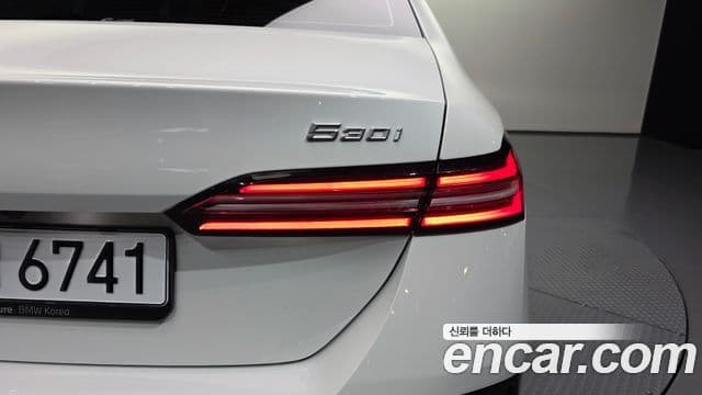 BMW 5 Series 2025 — Şəkil 7/34