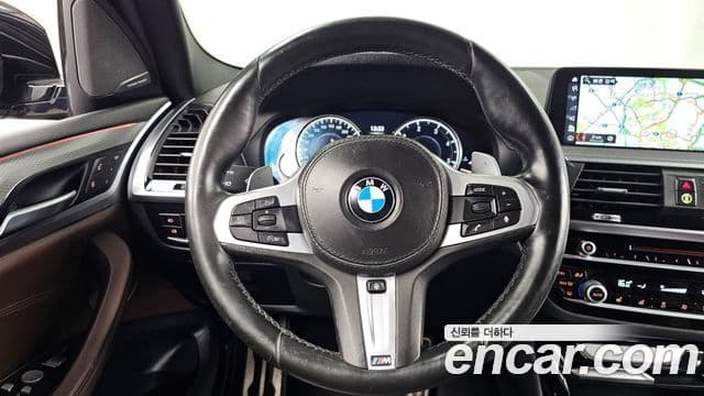 BMW X3 2018 — ფოტო 13/20