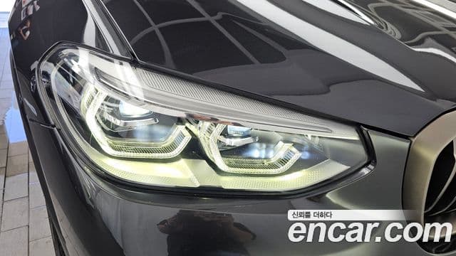 BMW X3 2018 — Photo 30/34