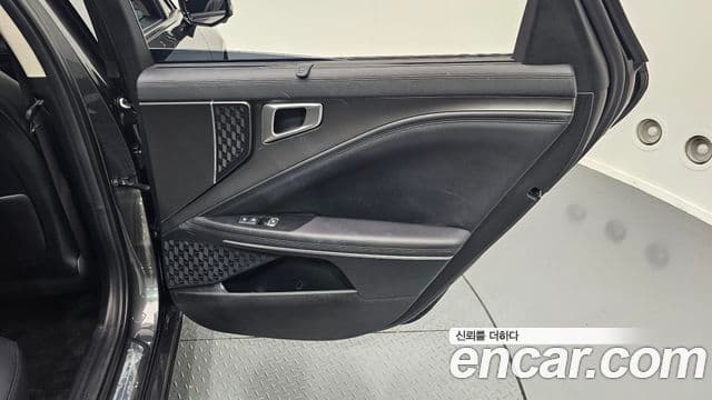 Kia K8 2025 — Photo 25/30