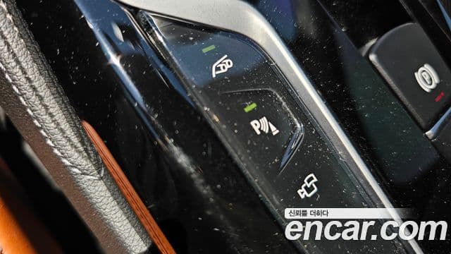 BMW M5 2018 — Şəkil 17/20