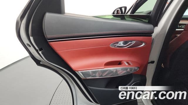 Genesis GV70 2022 — Şəkil 26/36
