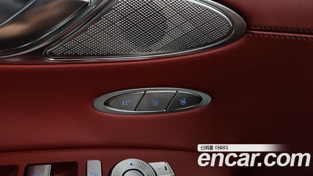 Genesis GV70 2022 — Şəkil 17/36