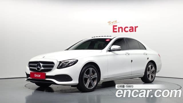 Mercedes-Benz E-Class 2018 — ფოტო 4/20