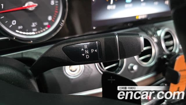 Mercedes-Benz E-Class 2018 — ფოტო 6/20