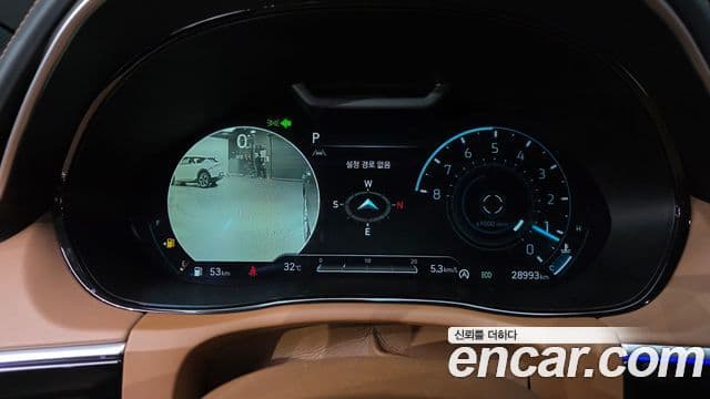Genesis GV70 2023 — Photo 20/35