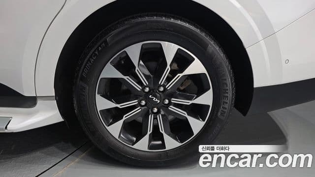 Kia Carnival 2022 — Photo 11/35