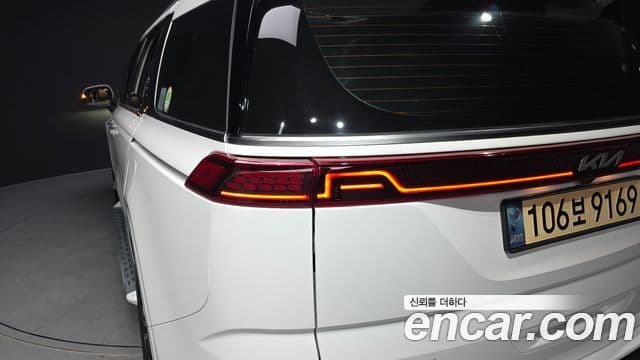 Kia Carnival 2022 — Photo 16/35