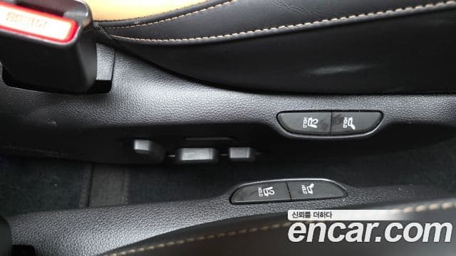 Kia Carnival 2022 — Photo 8/35