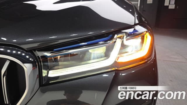 BMW 5 Series 2021 — Photo 31/31