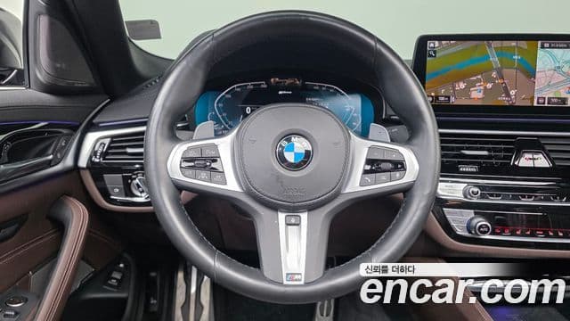 BMW 5 Series 2021 — Photo 3/31