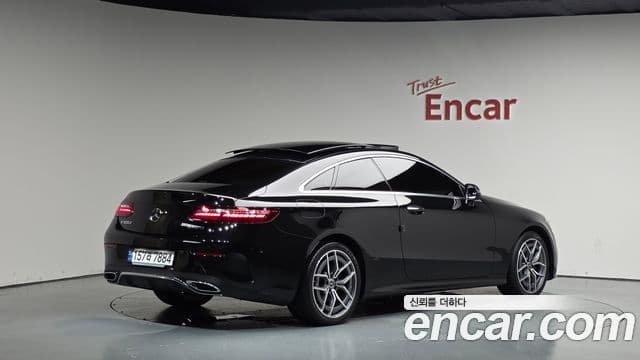 Mercedes-Benz E-Class 2023 — Фото 2/20