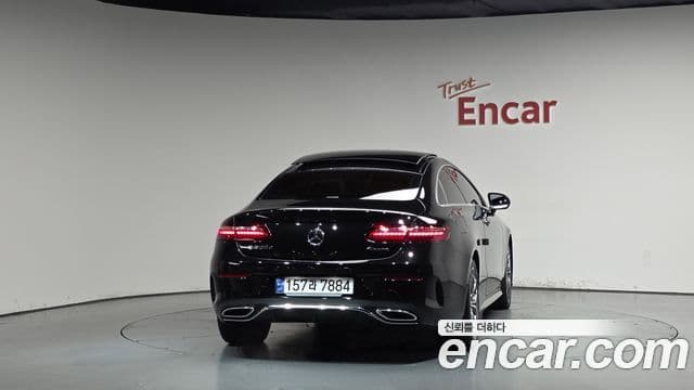 Mercedes-Benz E-Class 2023 — Фото 4/20