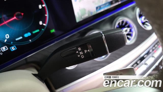 Mercedes-Benz E-Class 2023 — Фото 9/20