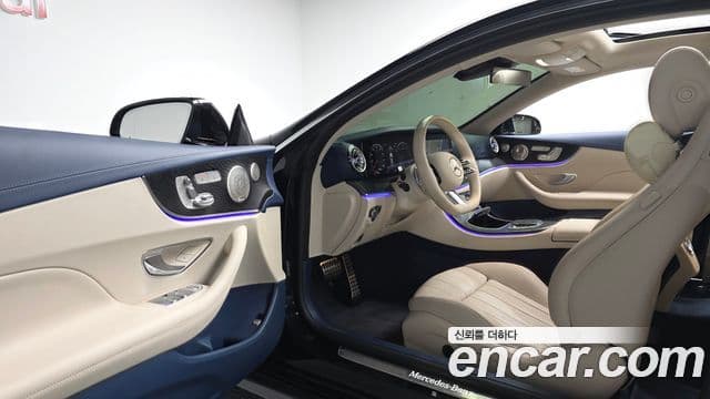 Mercedes-Benz E-Class 2023 — Фото 10/20