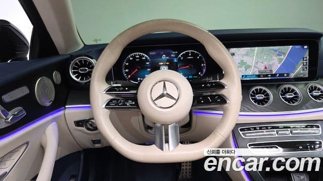 Mercedes-Benz E-Class 2023 — Фото 12/20