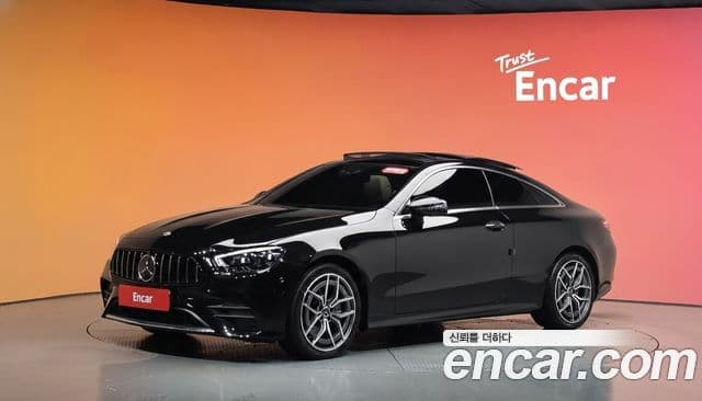 Mercedes-Benz E-Class 2023 — Фото 1/20