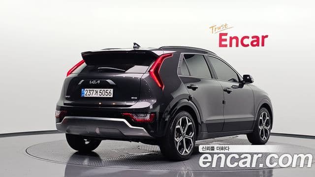 Kia Niro 2023 — Şəkil 2/20