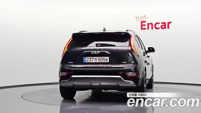 Kia Niro 2023 — Şəkil 4/20