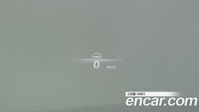 Genesis GV70 2021 — Photo 14/37