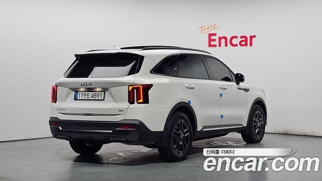 Kia Sorento 2024 — Фото 2/20