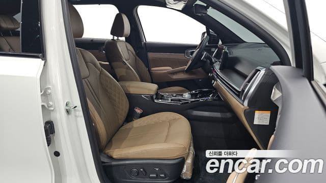 Kia Sorento 2024 — Фото 10/20