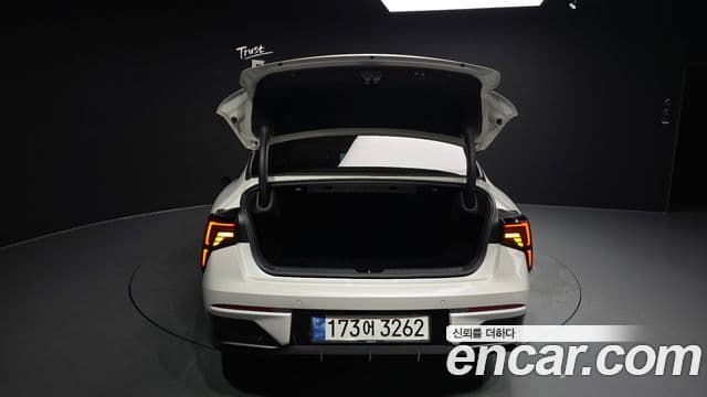 Kia K5 2024 — Photo 1/43