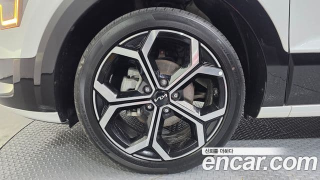 Kia Niro 2023 — Şəkil 5/20