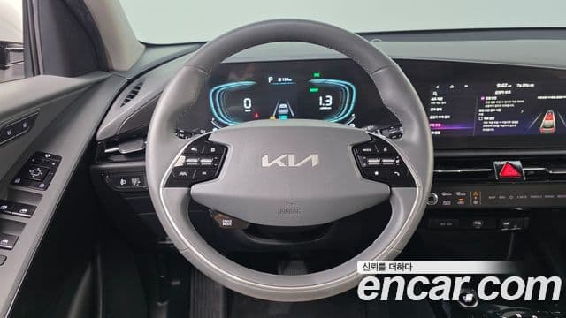 Kia Niro 2023 — Şəkil 13/20