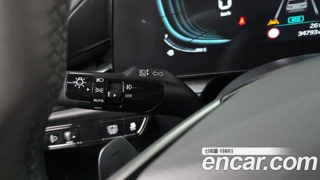 Kia Niro 2023 — Şəkil 19/20