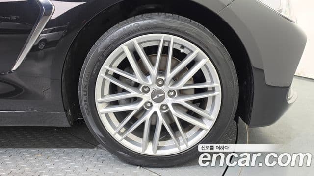 Genesis G70 2019 — ფოტო 25/33