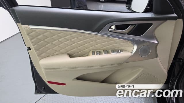 Genesis G70 2019 — ფოტო 17/33