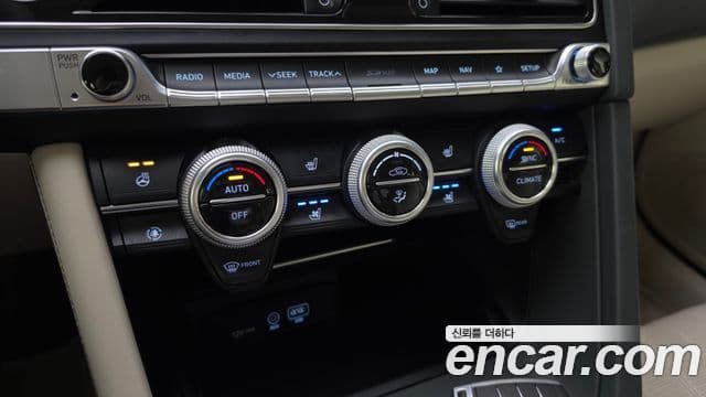 Genesis G70 2019 — ფოტო 27/33