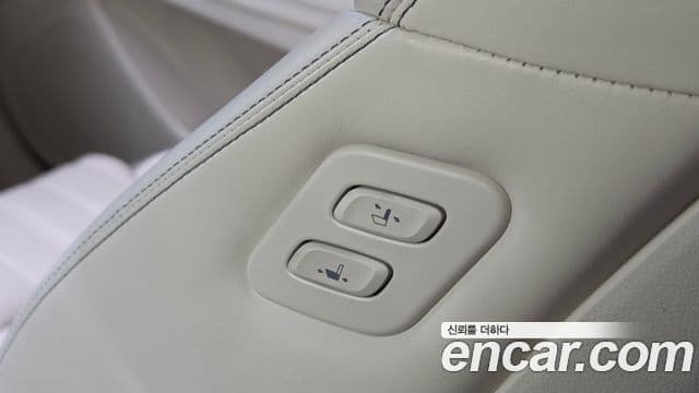 Genesis G70 2019 — ფოტო 6/33