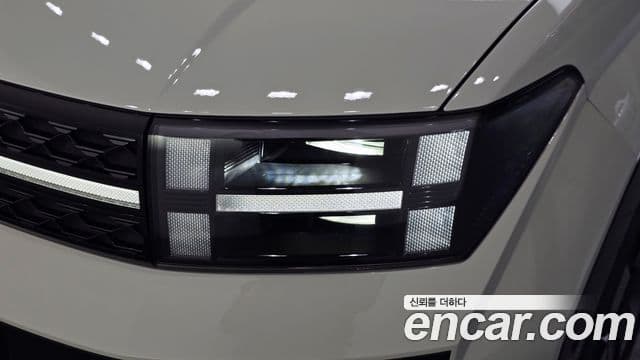 Hyundai Santa Fe 2025 — Photo 35/40