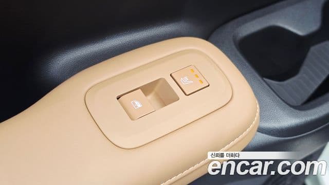 Hyundai Santa Fe 2025 — Photo 19/40