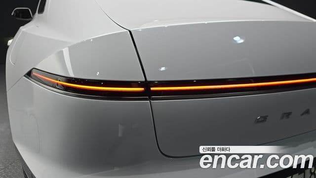 Hyundai Grandeur Hybrid 2025 — Şəkil 11/31