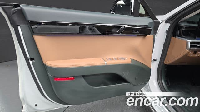 Hyundai Grandeur Hybrid 2025 — Şəkil 2/31