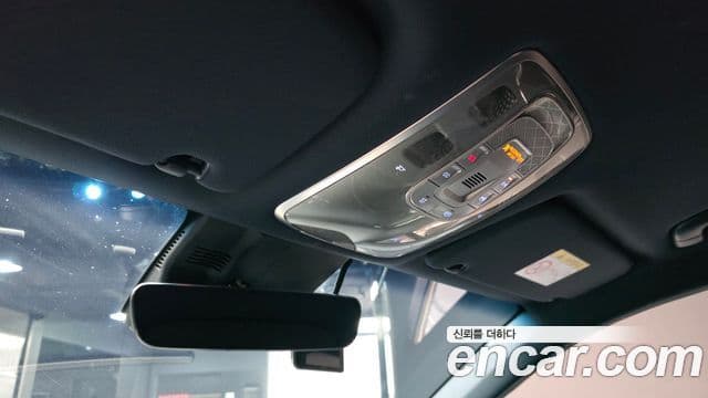 Genesis GV70 2021 — Şəkil 19/31