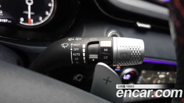 Genesis GV70 2021 — Şəkil 15/31