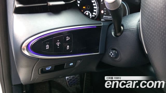 Genesis GV70 2021 — Şəkil 10/31