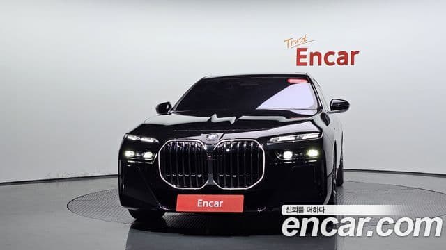 BMW 7 Series 2025 — Photo 26/31